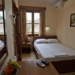 Konukevi Mango 3*